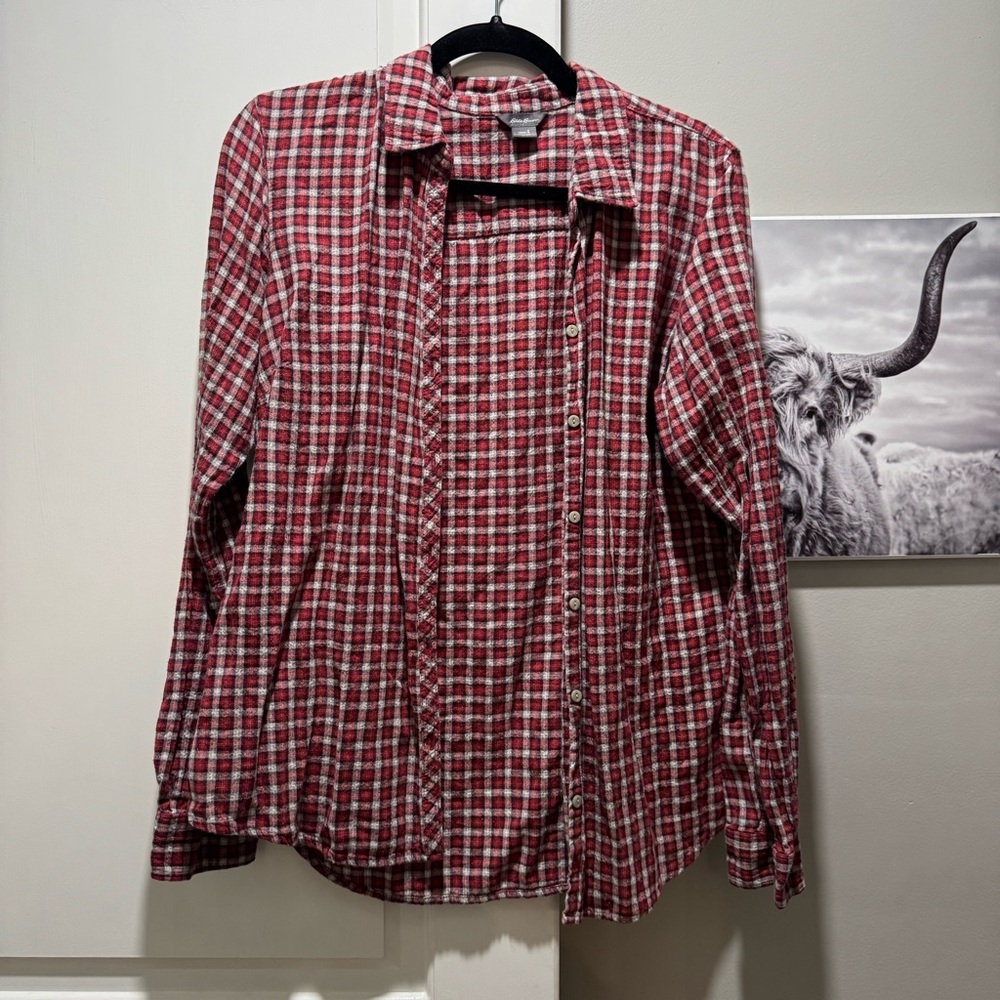 Eddie Bauer long sleeve button down flannel shirt
